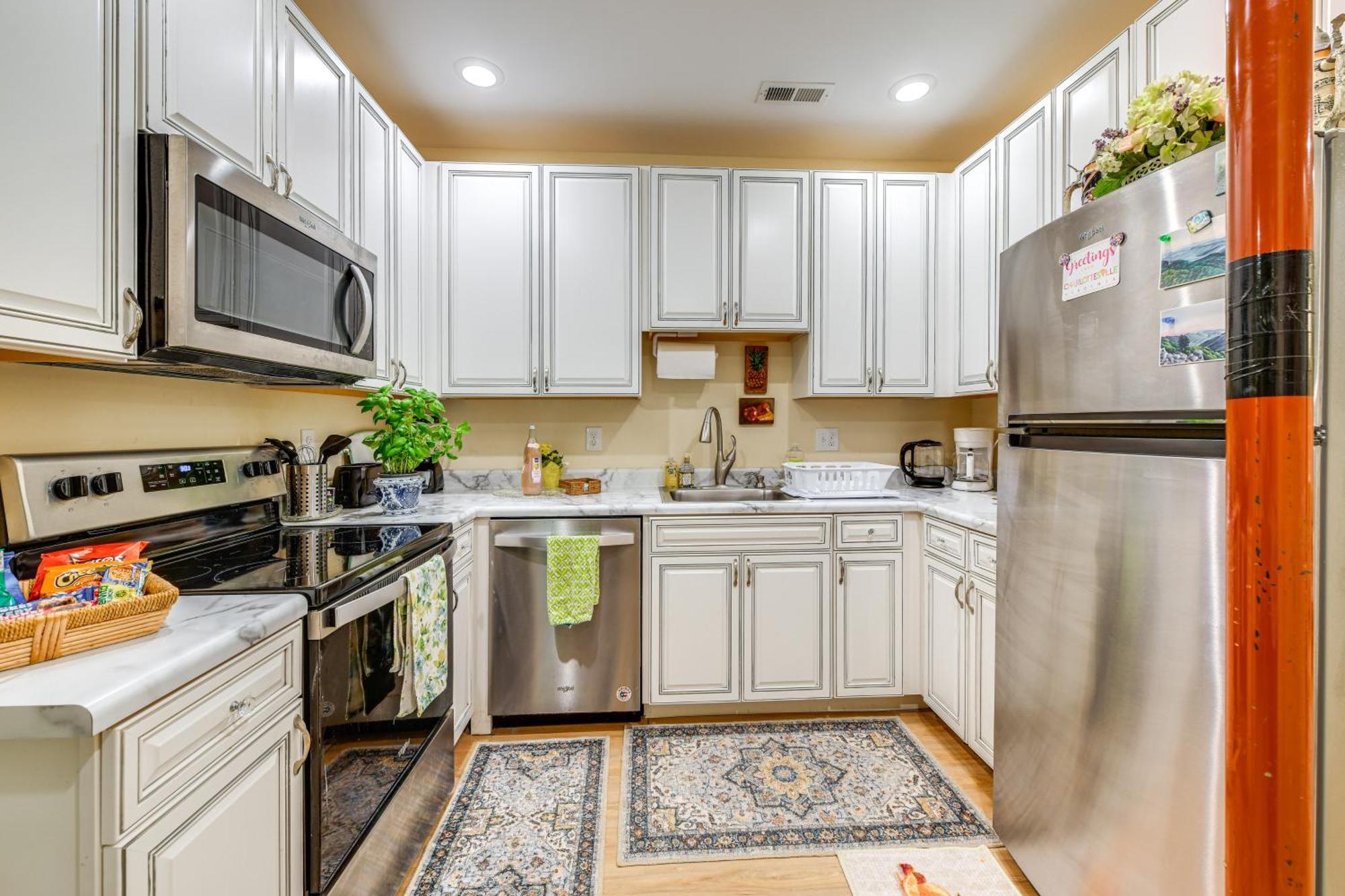 Charming Charlottesville Apt With Outdoor Space! Dış mekan fotoğraf